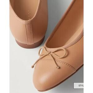 NEW Ann Taylor Missy Cap Toe Leather Ballet Flat - desert sand - 7.5 - 836015